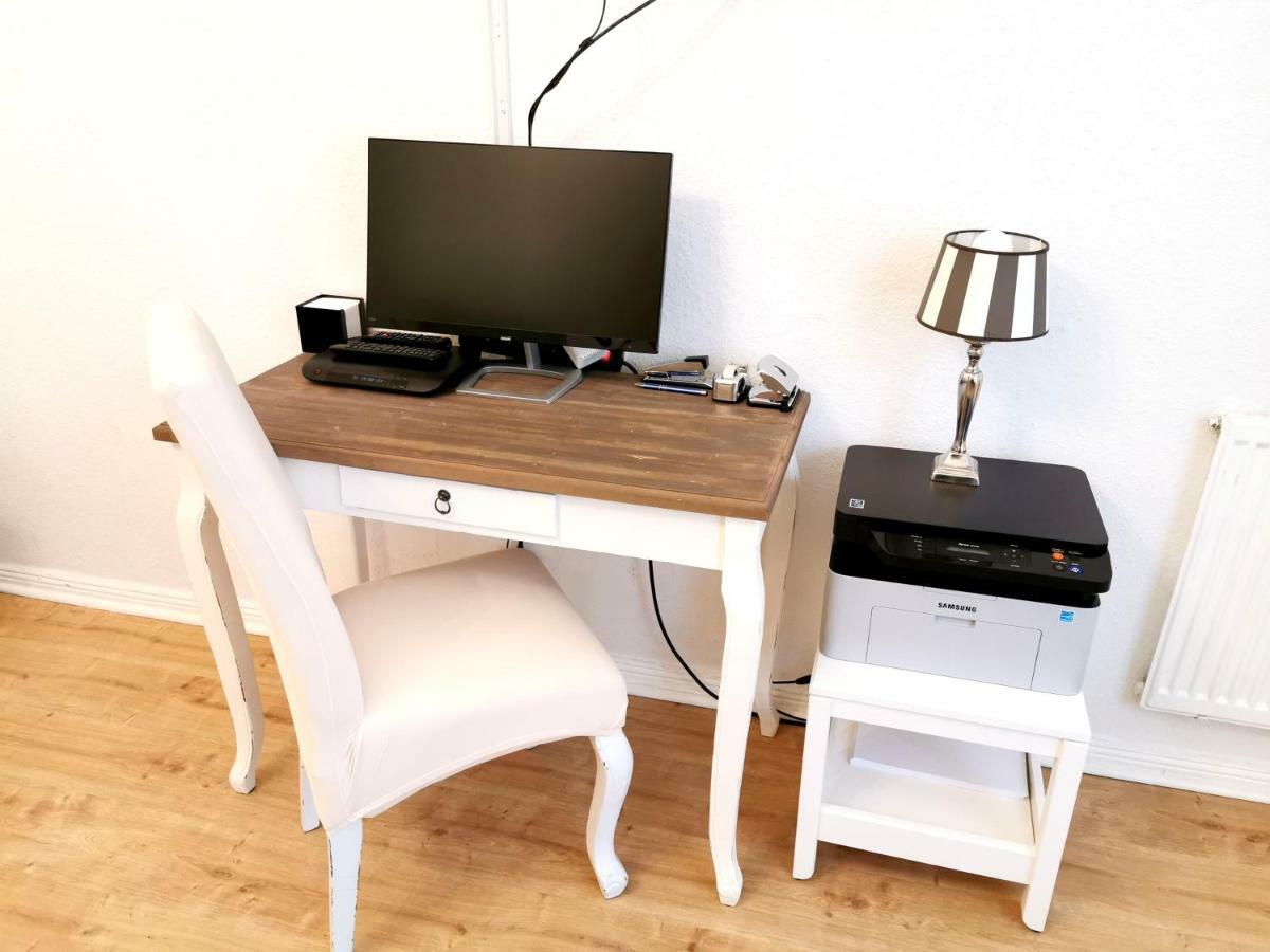 Kvh By Rockchair Apartments L Superhost Status L Boxspringbett Am Schloss Charlottenburg Welcomes You! Berlin Eksteriør billede